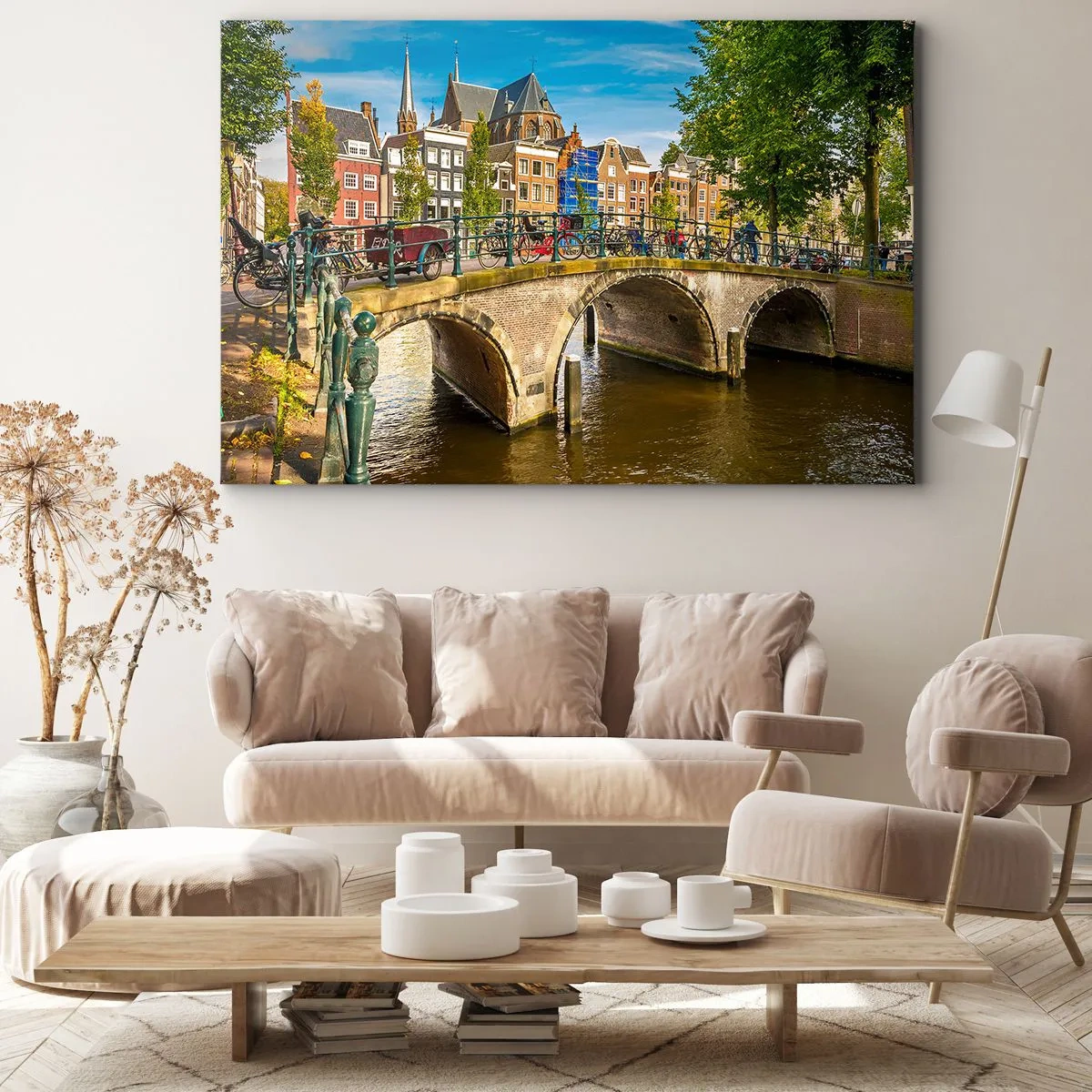 Obraz na plátně - Malebný kanál s mostem v Amsterdamu - 70x50cm - Jaro u kanálu - Moderní nástěnná dekorace do obývacího pokoje a ložnice ARTTOR