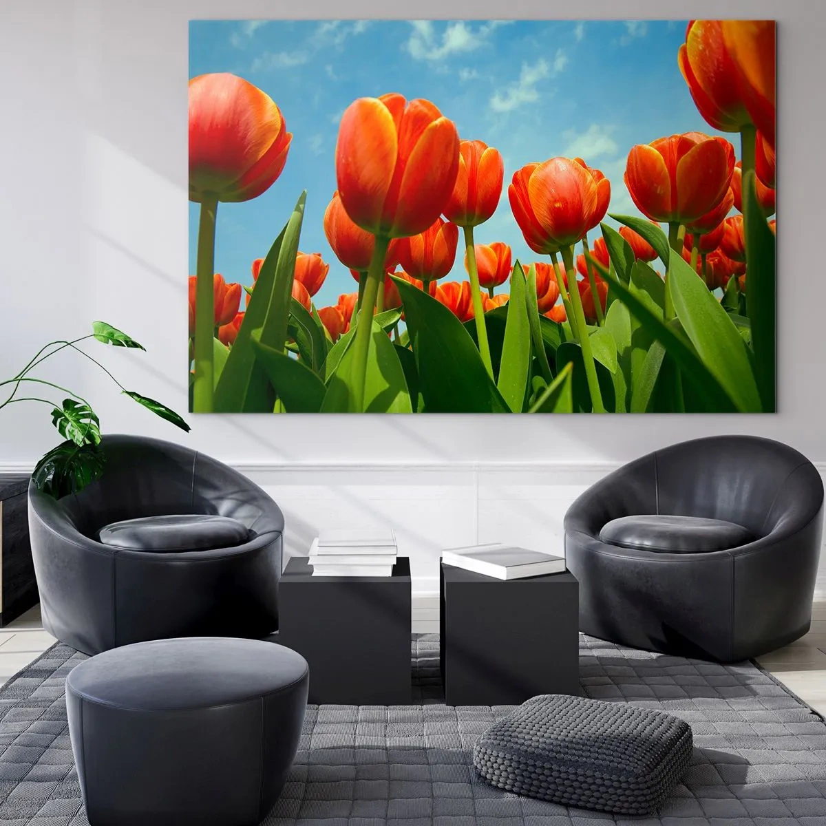 Obraz na skle - Pole červených tulipánů pod modrou oblohou - 70x50cm - Kromě blankytného nebe nic v životě nepotřebují - Moderní nástěnná dekorace do obývacího pokoje a ložnice ARTTOR