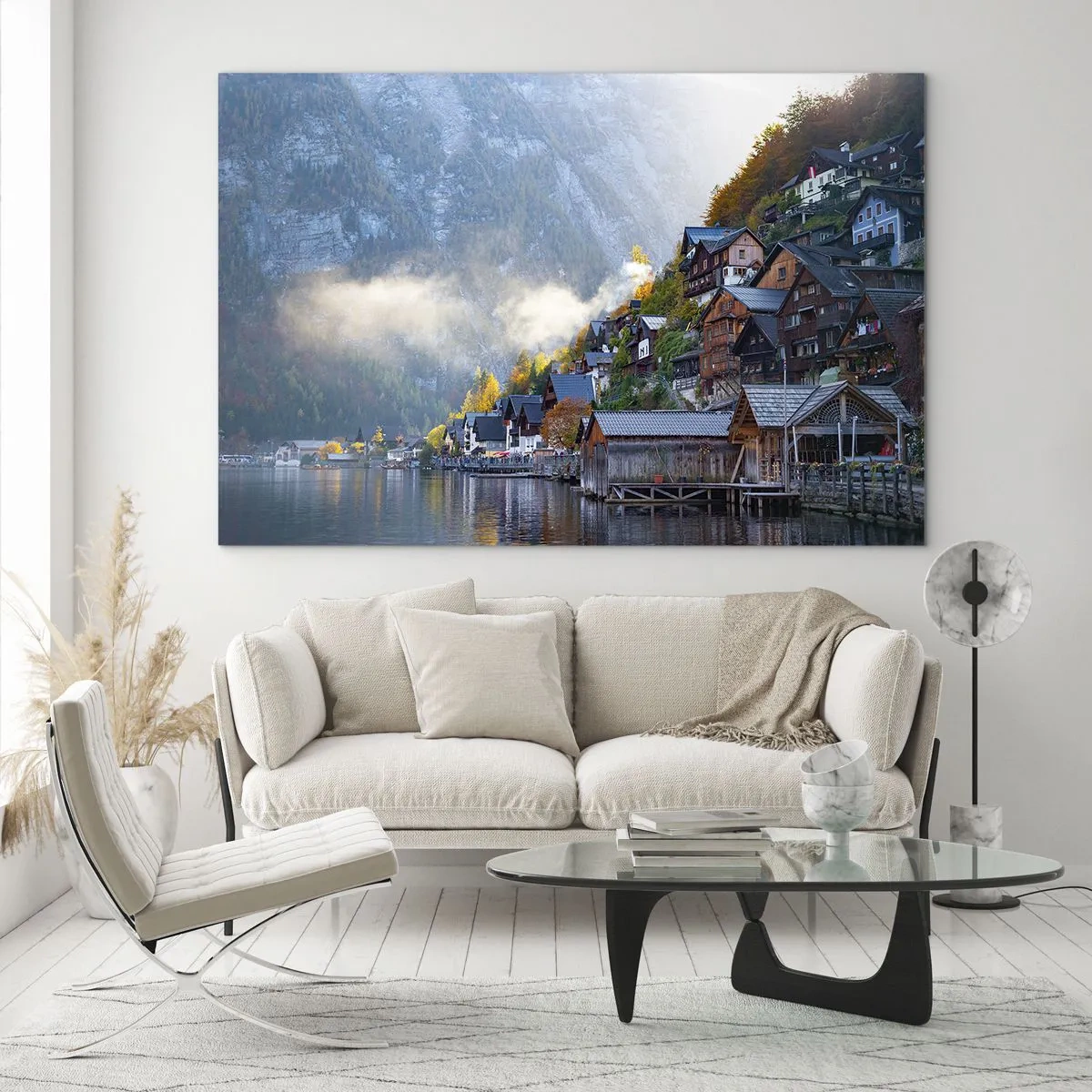 Obraz na skle - Podzimní ráno v horském městečku u jezera - 70x50cm - Alpská krajina - Moderní nástěnná dekorace do obývacího pokoje a ložnice ARTTOR