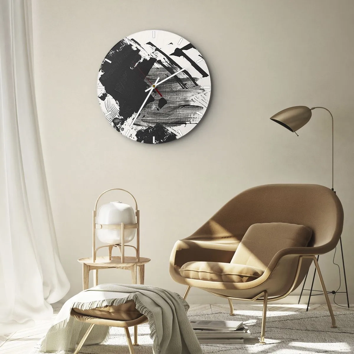 Nástěnné hodiny - Dynamická černobílá abstrakce s širokými tahy - 30x30cm - Abstrakce – exprese černé - Moderní nástěnná dekorace do obývacího pokoje, kuchyně a ložnice ARTTOR