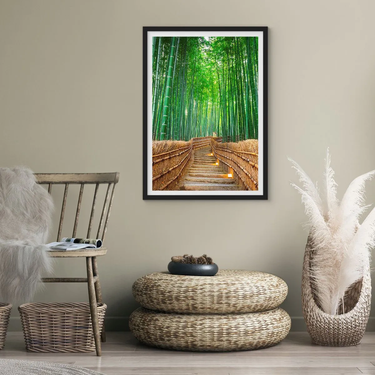 Plakát v černém rámu - Cesta bambusovým lesem s osvětlením - 50x70cm - Esence asijské přírody - Moderní nástěnná dekorace do obývacího pokoje a ložnice ARTTOR