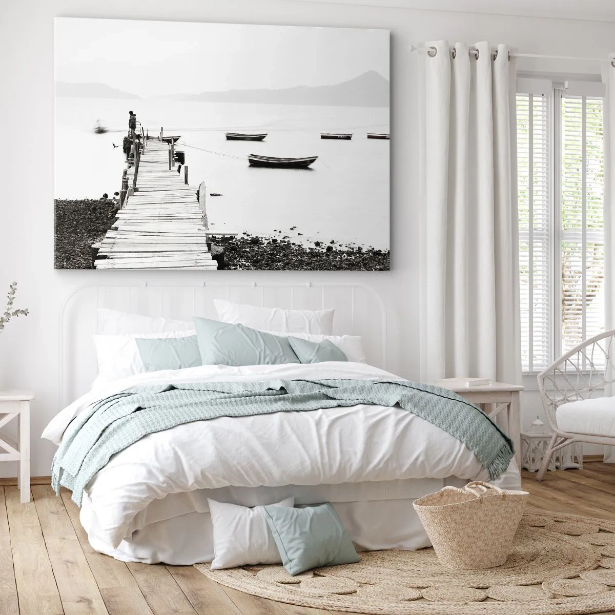 Obraz na plátně - Dřevěné molo a lodě na klidné vodě - 70x50cm - U tiché a čisté vody - Moderní nástěnná dekorace do obývacího pokoje a ložnice ARTTOR
