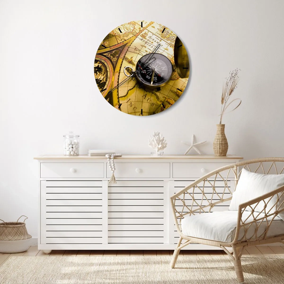 Nástěnné hodiny - Kompas na pozadí staré mapy - 30x30cm - Co tak na konec světa? - Moderní nástěnná dekorace do obývacího pokoje, kuchyně a ložnice ARTTOR