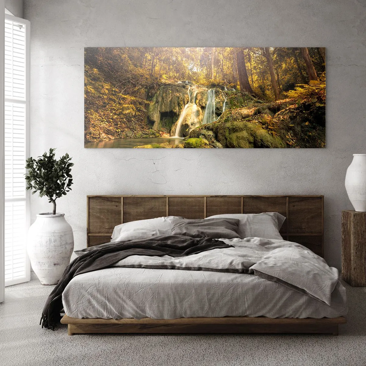 Obraz na skle - Lesní vodopád v zelené - 120x50 cm