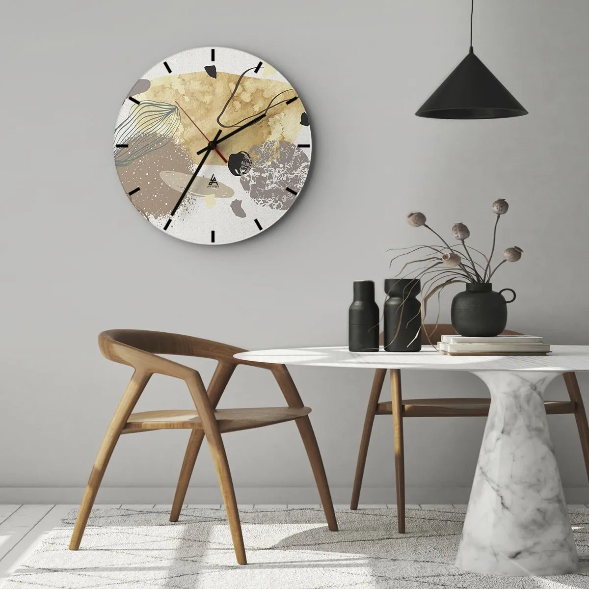 Nástěnné hodiny - Umělecká abstrakce v béžových a hnědých tónech - 30x30cm - Abstraktní švestka - Moderní nástěnná dekorace do obývacího pokoje, kuchyně a ložnice ARTTOR