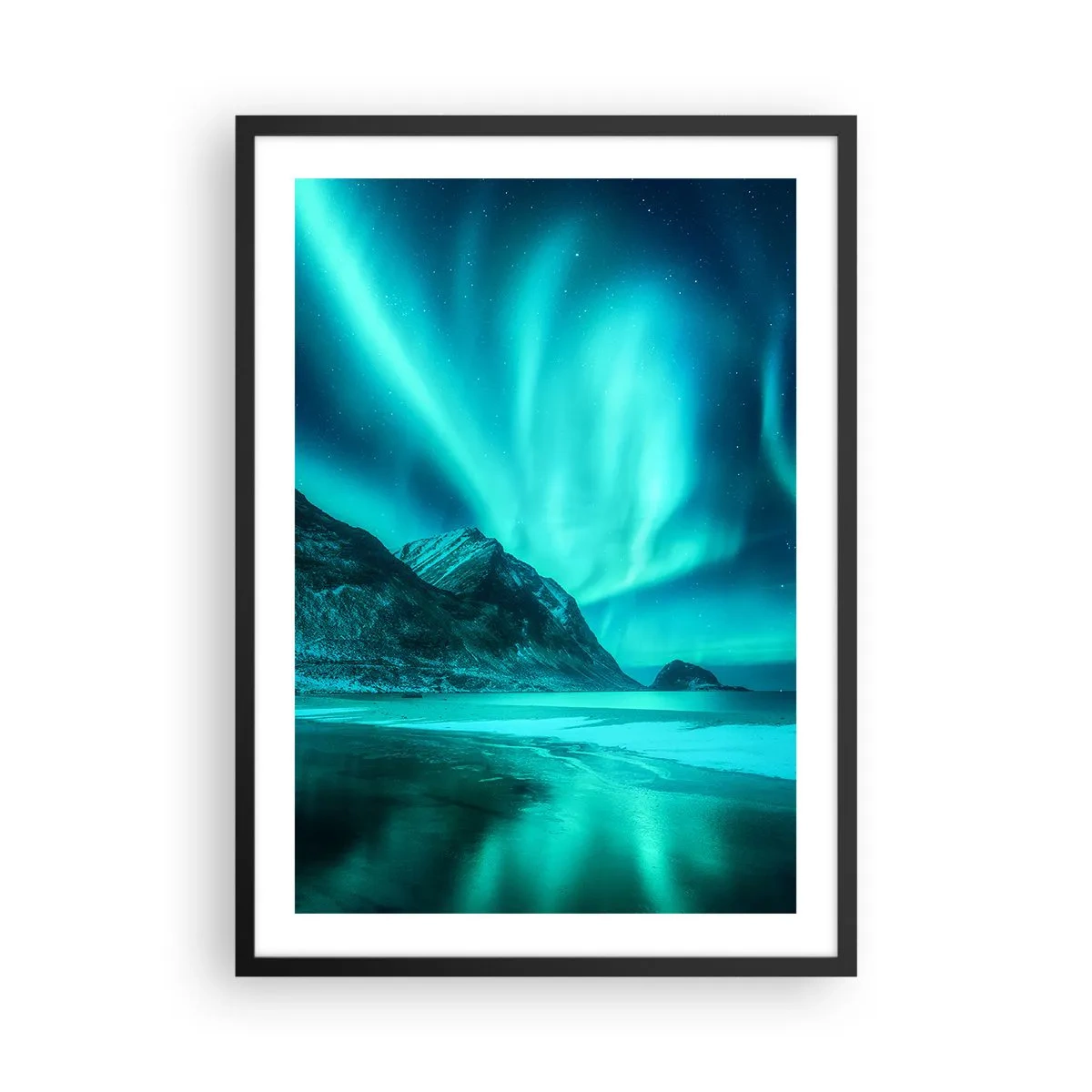 Plakát v černém rámu - Fotografický snímek polární záře nad hornatou krajinou - 50x70cm - Divy severu - Moderní nástěnná dekorace do obývacího pokoje a ložnice ARTTOR