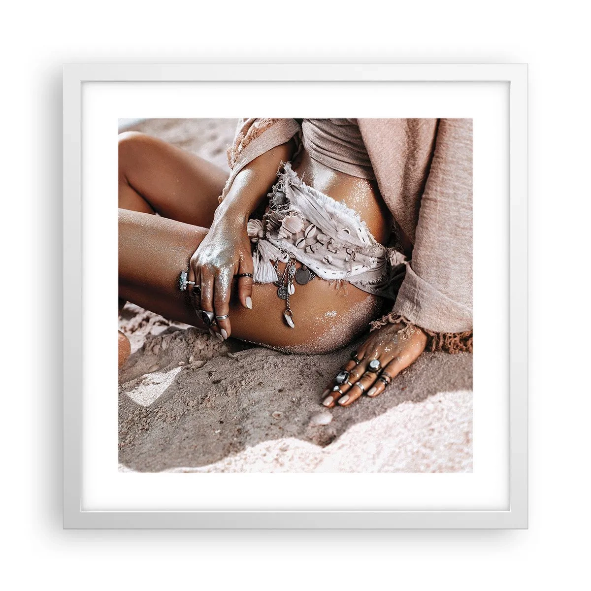 Plakát v bílém rámu - Vyplavena na břeh? - 40x40 cm