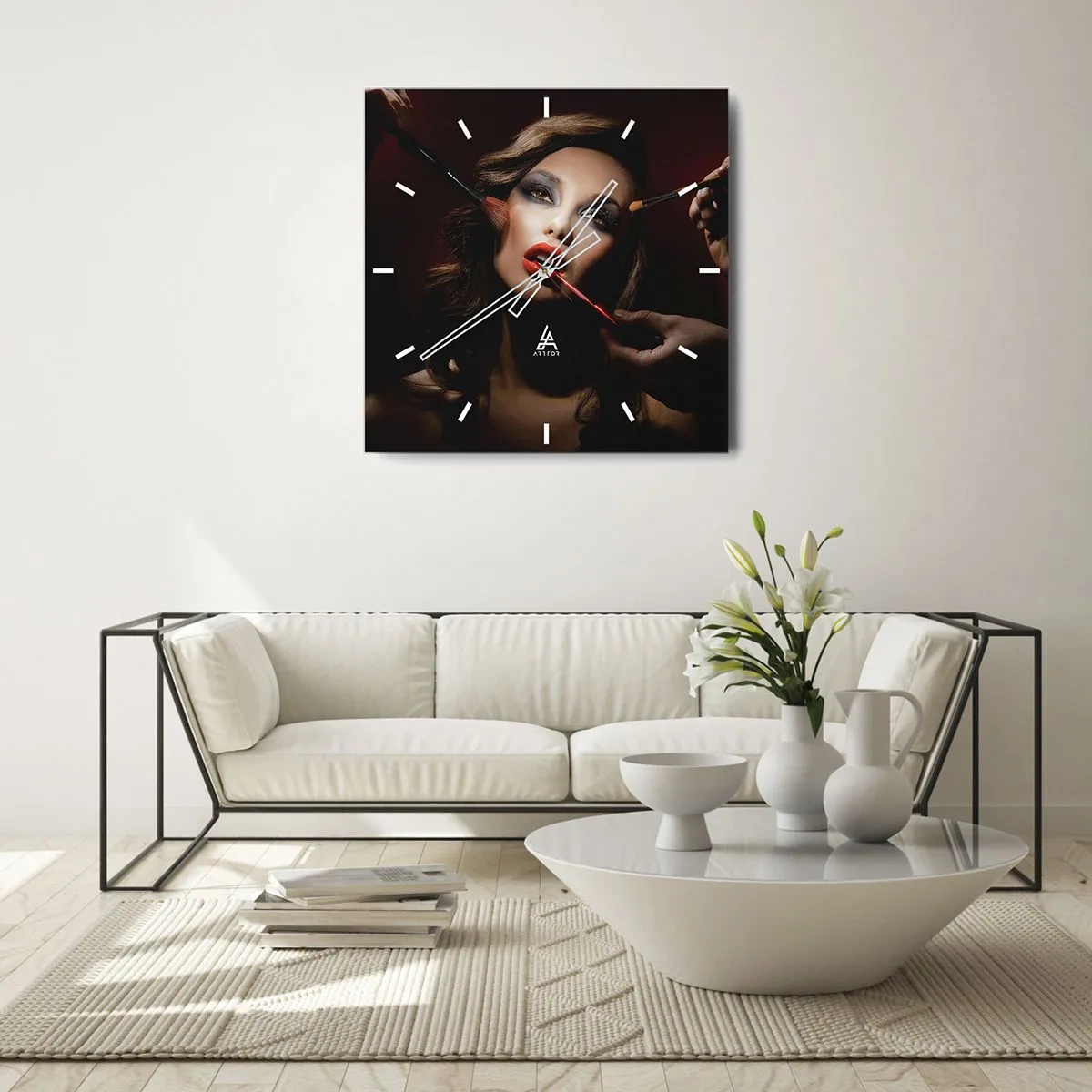 Nástěnné hodiny - Krásná zasněná - 40x40 cm