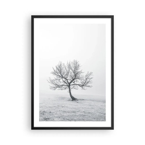 Plakát v černém rámu - Minimalistická krajina s osamělým stromem v zimním prostředí. - 50x70cm - Proti nicotě - Moderní nástěnná dekorace do obývacího pokoje a ložnice ARTTOR