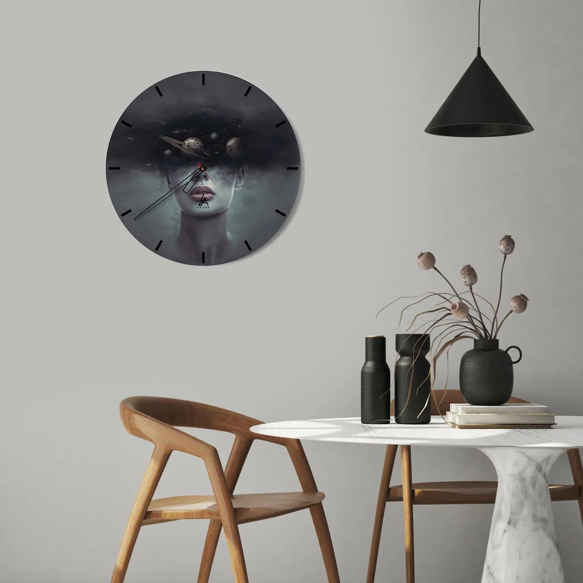 Nástěnné hodiny - Kosmické složení planet v ženské hlavě na tmavém pozadí. - 30x30cm - A planety… - Moderní nástěnná dekorace do obývacího pokoje, kuchyně a ložnice ARTTOR