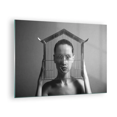 Obraz na skle - Žena s klecí ve tvaru domu na obličeji v černé a bílé - 70x50cm - Tak trochu surrealistický portrét - Moderní nástěnná dekorace do obývacího pokoje a ložnice ARTTOR
