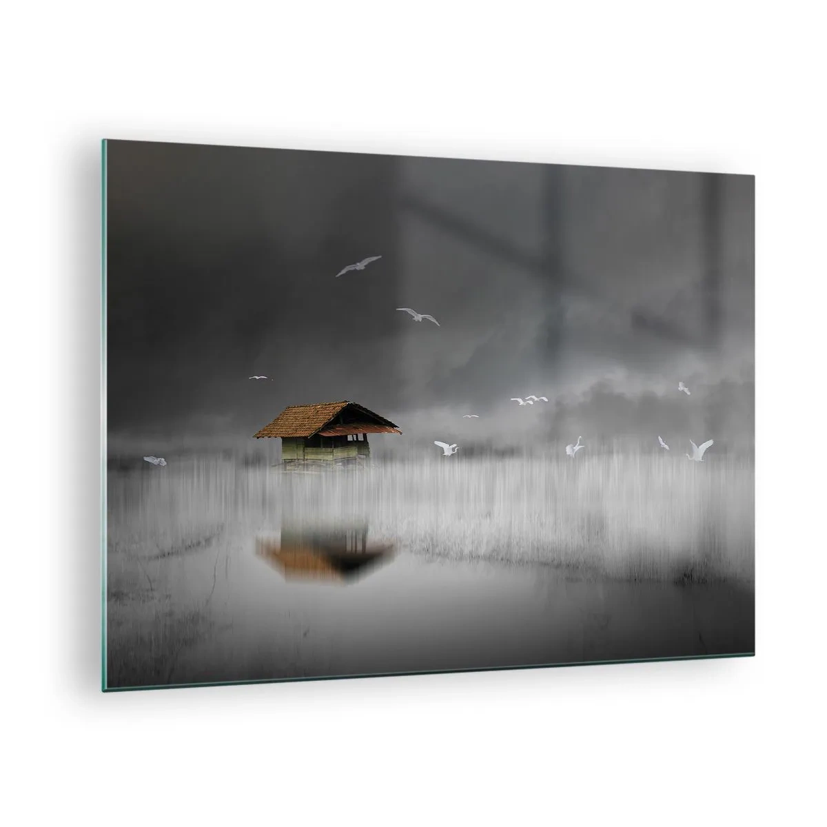 Obraz na skle - Dům na vodě v mlze s létajícími ptáky - 70x50cm - Úkryt před deštěm - Moderní nástěnná dekorace do obývacího pokoje a ložnice ARTTOR