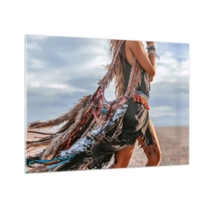 Obraz na skle - Boho styl žena s peřím a dekoracemi na pozadí pouště - 70x50cm - Šamanovo děvče - Moderní nástěnná dekorace do obývacího pokoje a ložnice ARTTOR