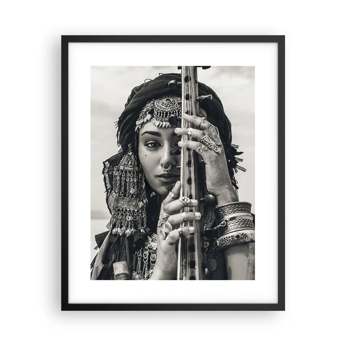 Plakát v černém rámu - Samotná hudba orientu - 40x50 cm