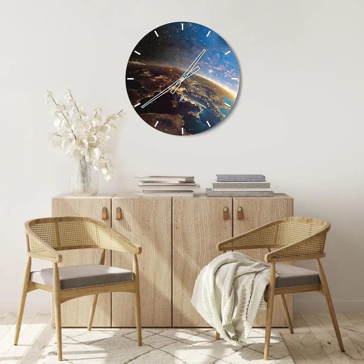 Nástěnné hodiny - Pohled na Zemi z vesmíru s osvětlenými kontinenty - 30x30cm - Podívejme se na sebe s odstupem - Moderní nástěnná dekorace do obývacího pokoje, kuchyně a ložnice ARTTOR