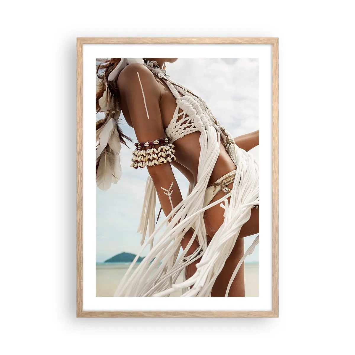 Plakát v rámu světlý dub - Kněžka slunce - 50x70 cm