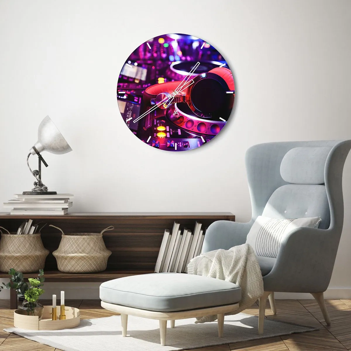 Nástěnné hodiny - Než začne zábava - 30x30 cm