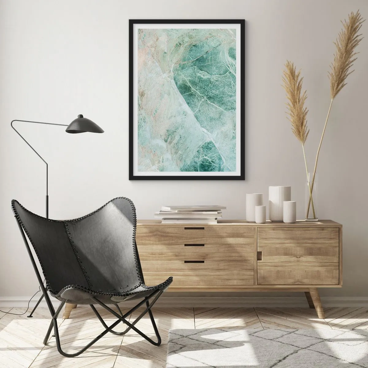 Plakát v černém rámu - Zelená mramorová struktura s jemnými bílými žilkami - 50x70cm - Ctný chlad kamene - Moderní nástěnná dekorace do obývacího pokoje a ložnice ARTTOR