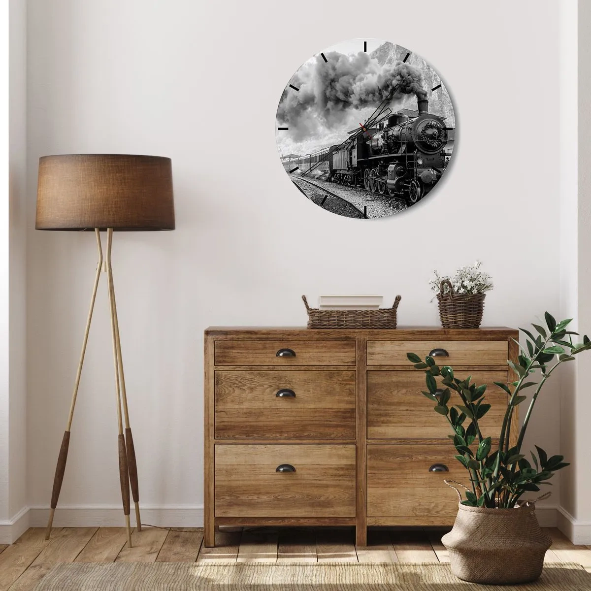 Nástěnné hodiny - Černá a bílá parní lokomotiva s kouřícím komínem - 30x30cm - Stojí na nádraží… - Moderní nástěnná dekorace do obývacího pokoje, kuchyně a ložnice ARTTOR